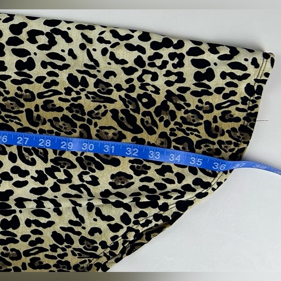 L & B Lucky and Blessed Women’s Plus Leopard Print Shirt Size 3X - Picture 8 of 11